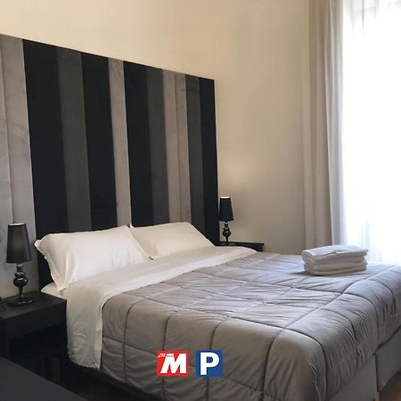 Motta Palace Apartments & Rooms Мотта-Сант'Анастазия Экстерьер фото