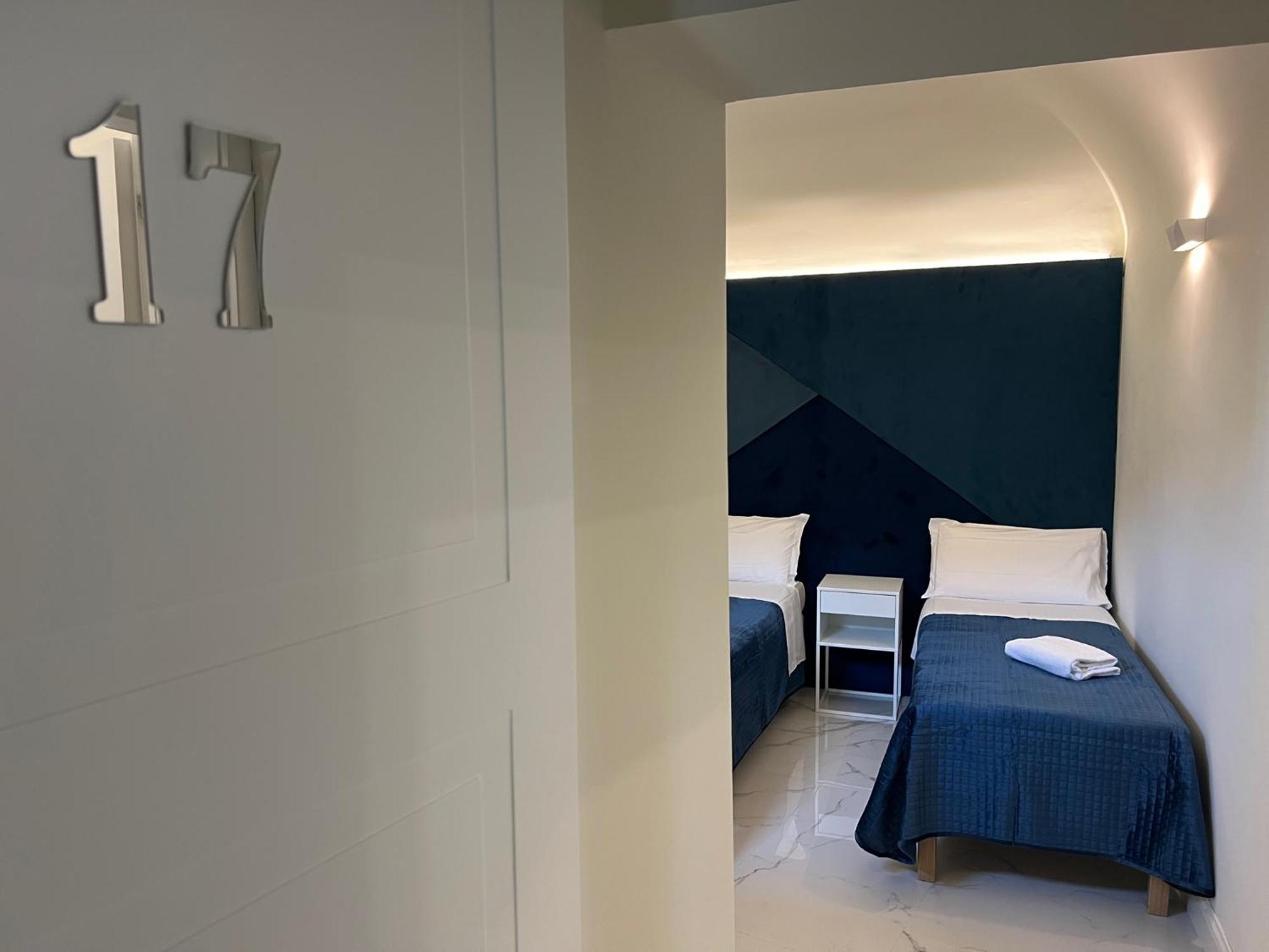 Motta Palace Apartments & Rooms Мотта-Сант'Анастазия Экстерьер фото