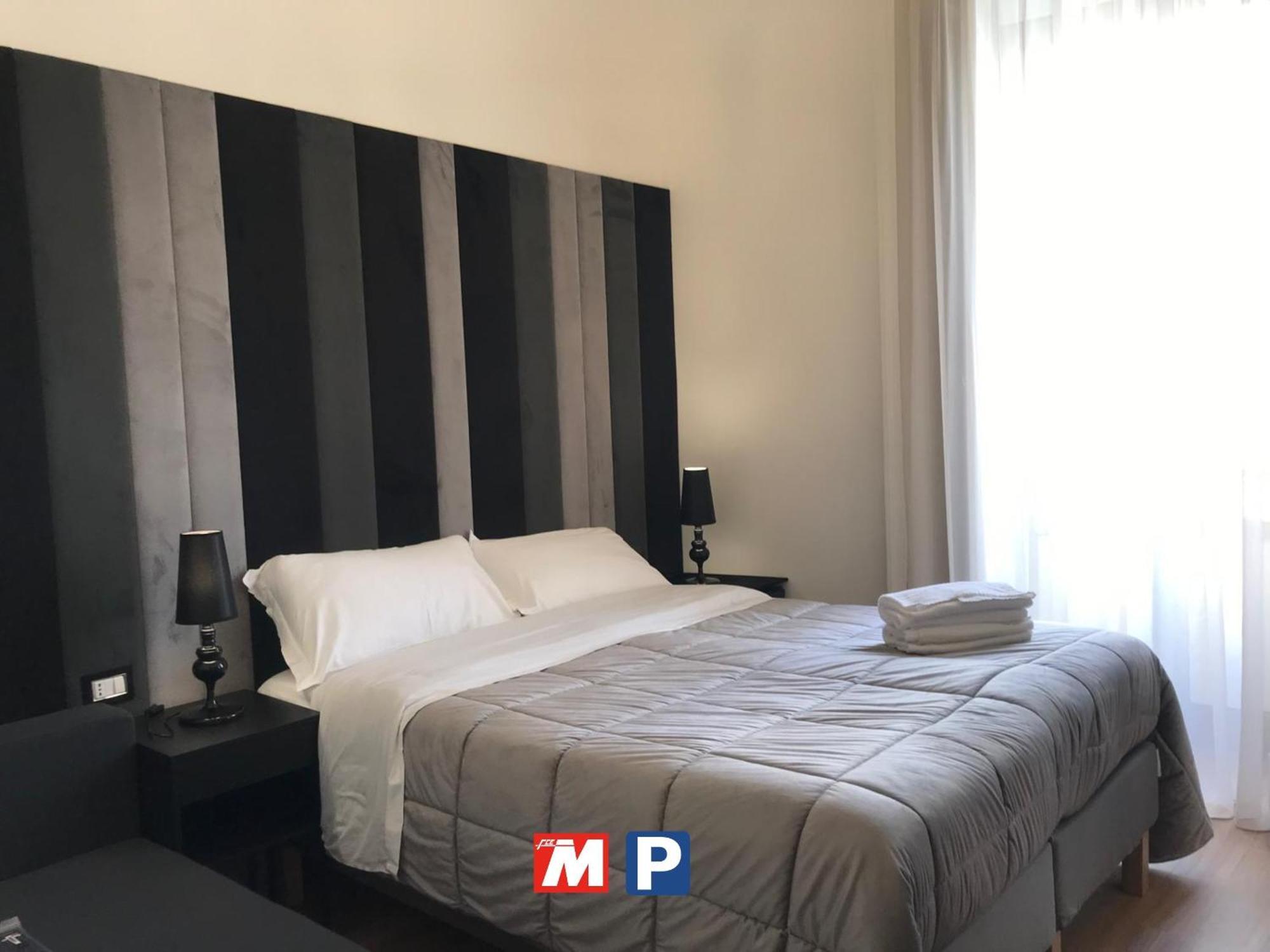 Motta Palace Apartments & Rooms Мотта-Сант'Анастазия Экстерьер фото